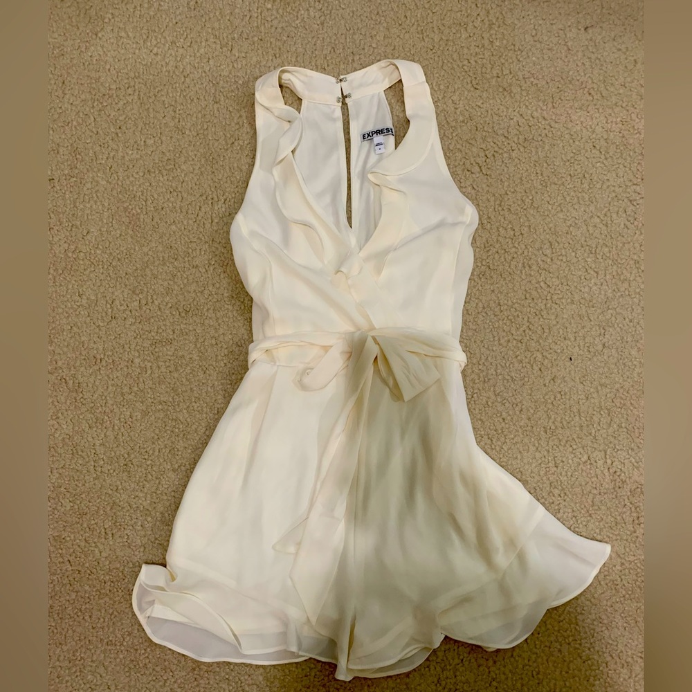 Ruffle romper